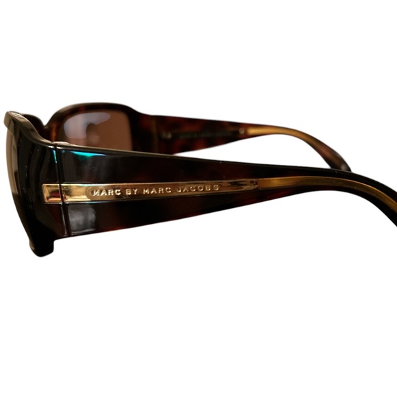 Marc Jacobs Accessories - MARC JACOBS WOMENS SUNGLASSES TORTOISE